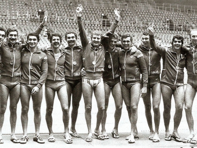 FOTO www.waterpololegends.com