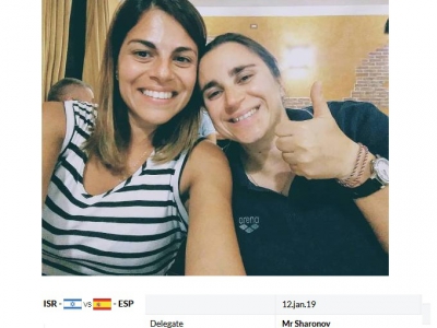 Alessia Ferrari con la collega Daniela Scillato